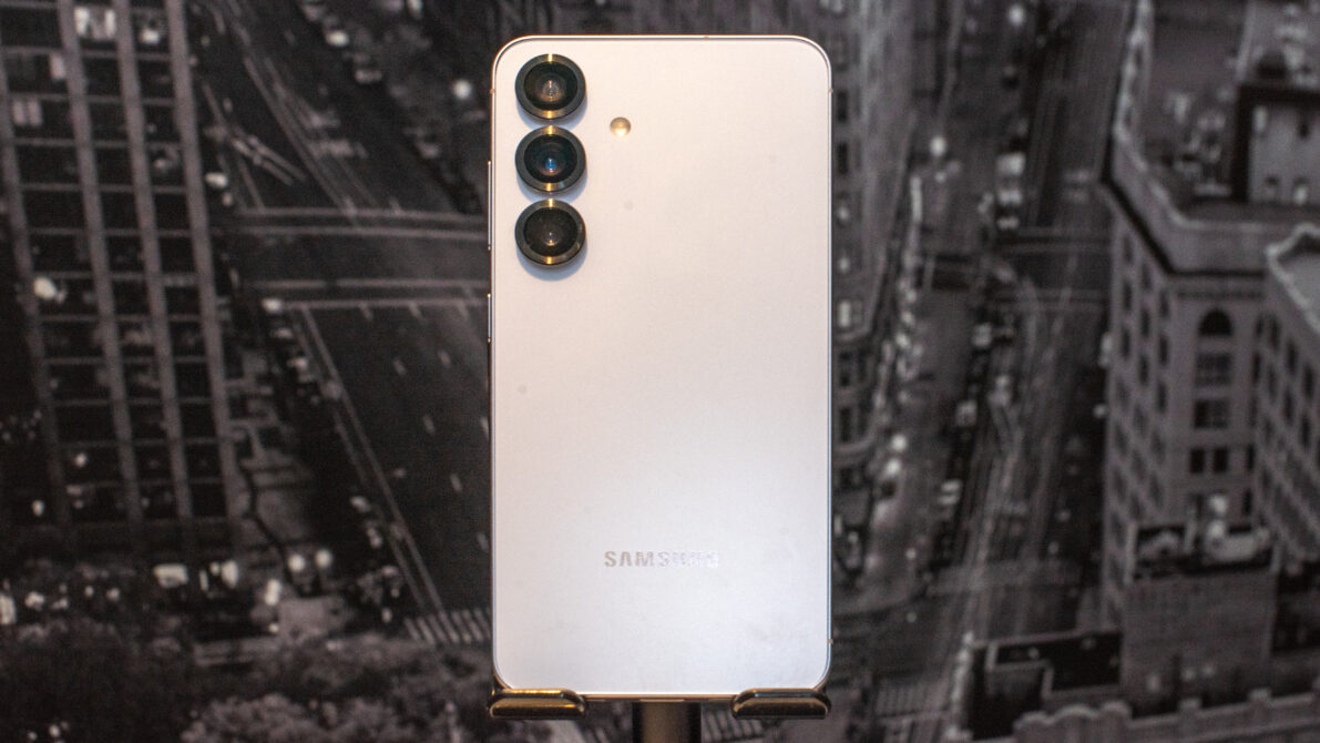 Samsung's rumored Galaxy S26 name change just got a whole lot riskier thanks to the iPhone 17 Pro