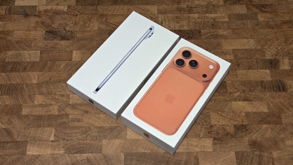 I couldn’t decide between the iPhone 17 Pro and iPhone Air, so I bought both – which one should I keep? I couldn’t decide between the iPhone 17 Pro and iPhone Air, so I bought both – which one should I keep?