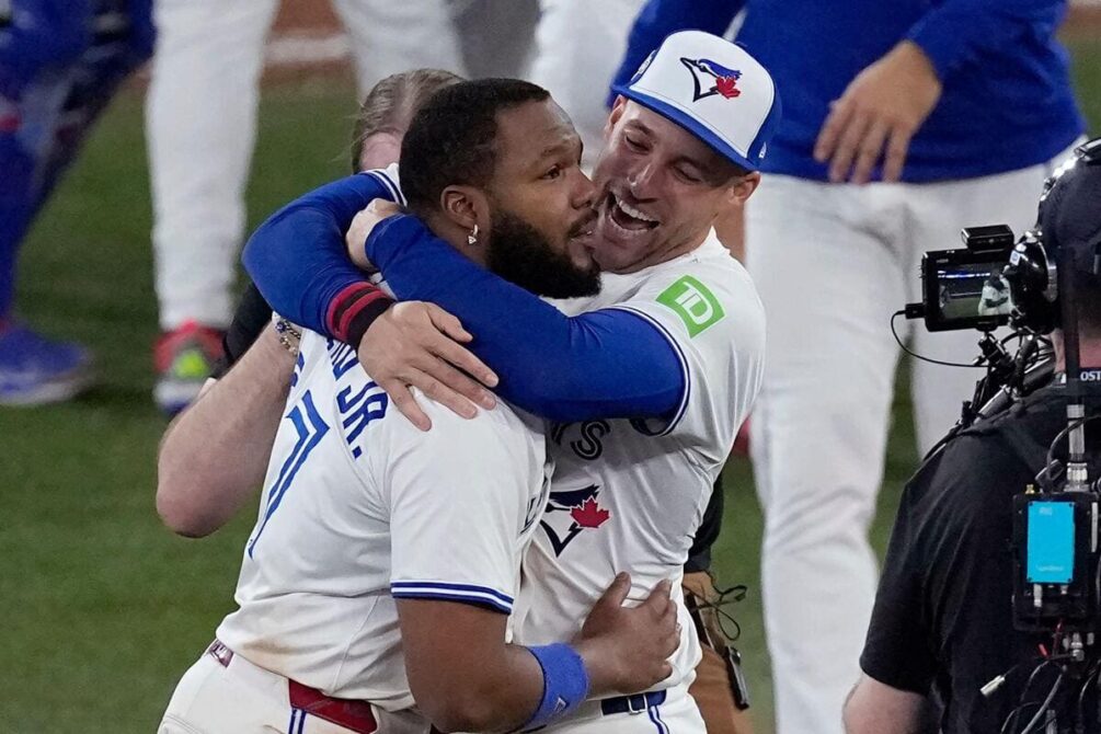 Springer answers Guerrero's prayer as Blue Jays advance to World Series